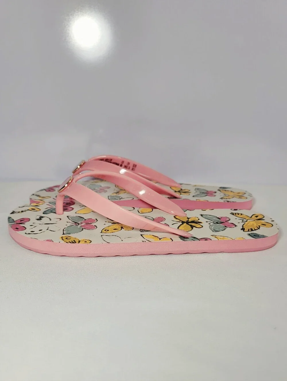 Coach Women's Size 8B  Zayn Pink Butterfly flip flops Slides.